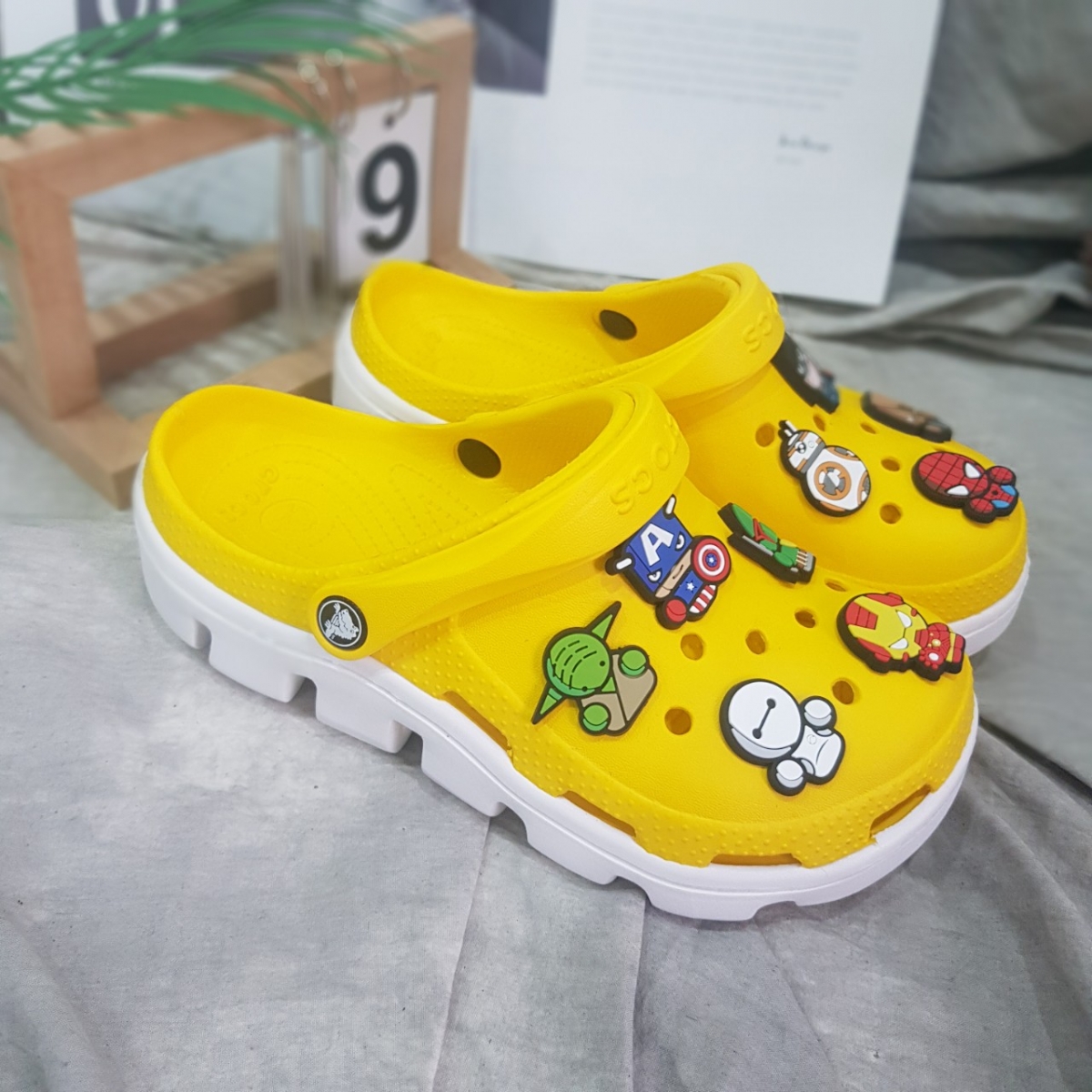 Những kiểu dép lê đang cực kỳ thịnh hành